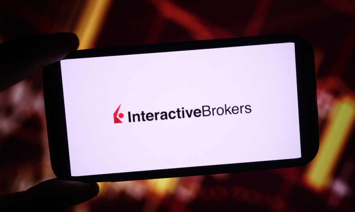Interactive Brokers Considers Launching Stablecoin Services: What It Means for Investors