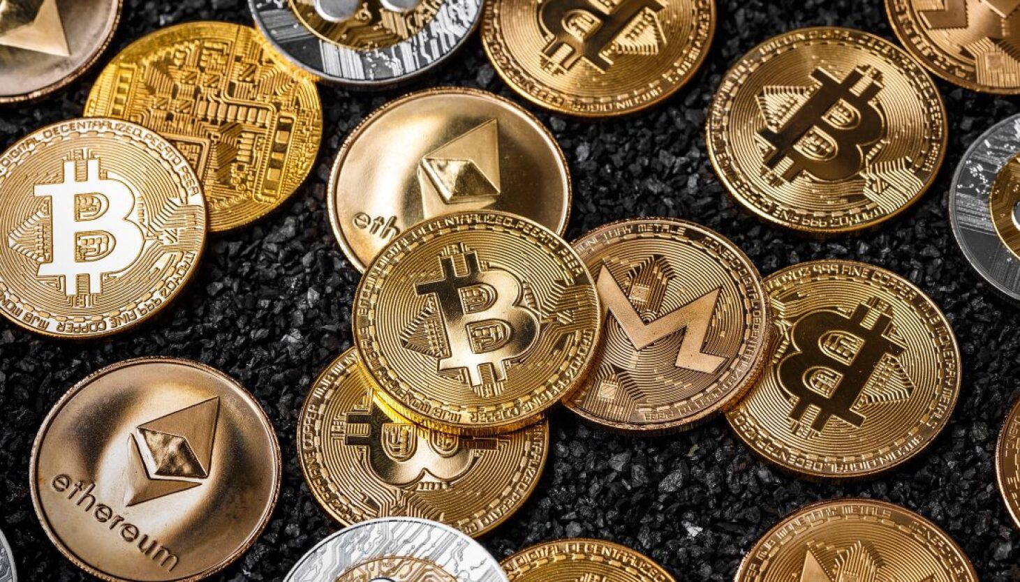 Gov. Pritzker Targets Trump and Crypto ‘Bros’ with New Digital Currency Regulations